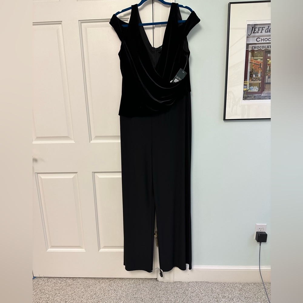 NWT LAUREN Ralph Lauren Black Velvet Formal Cold Shoulder Jumpsuit Size-16